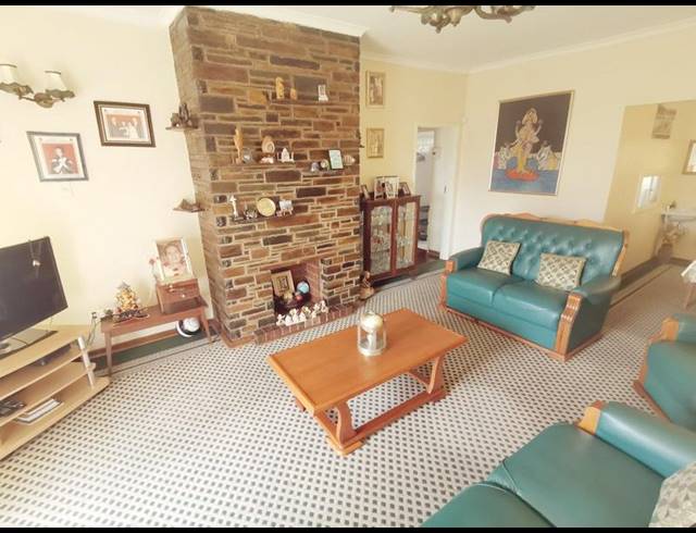 3 BEDROOM HOUSE FOR SALE IN RESERVOIR HILLS